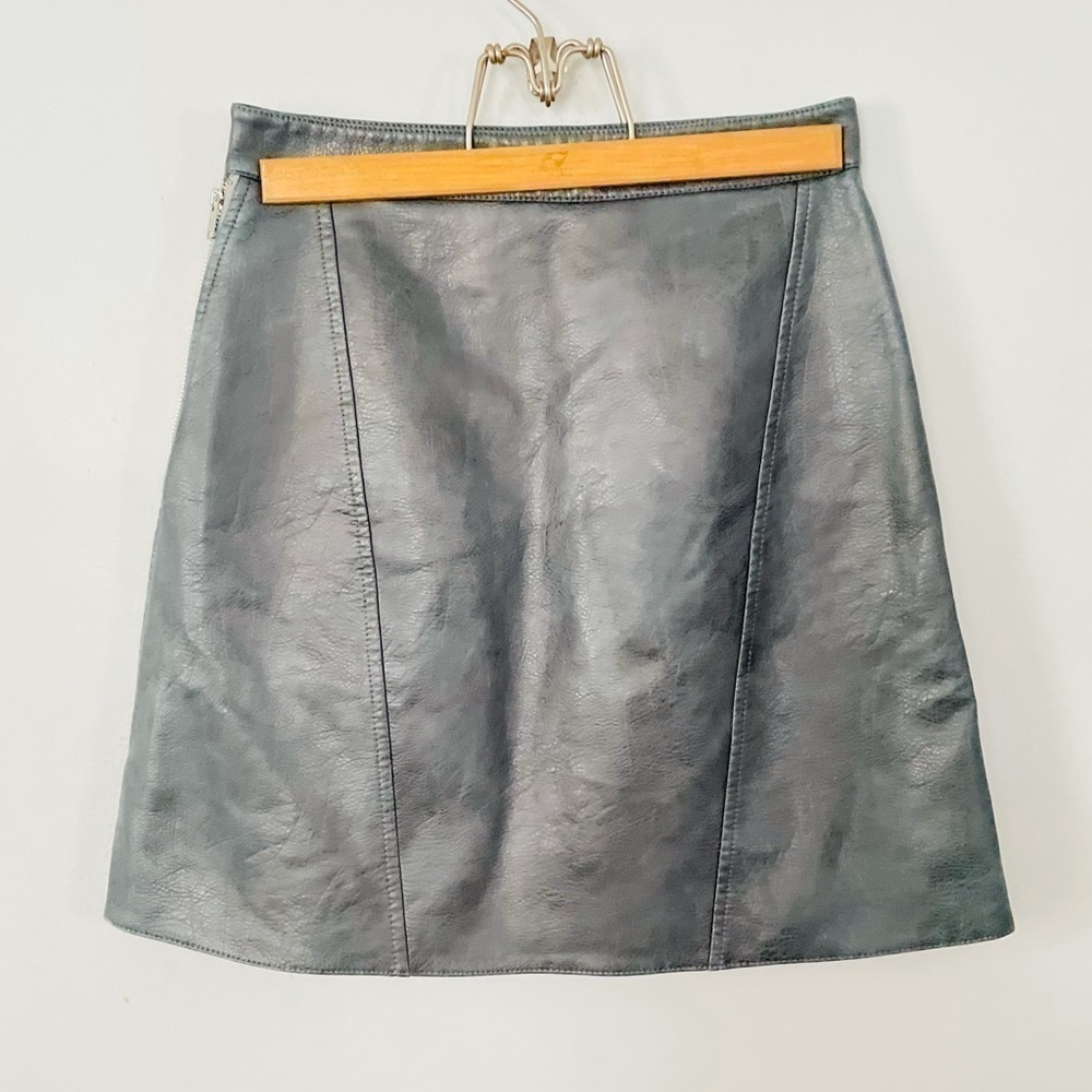 ZARA Faux Leather A-Line Mini Skirt – Soft Blue Chic – Minimal Street Style View 4